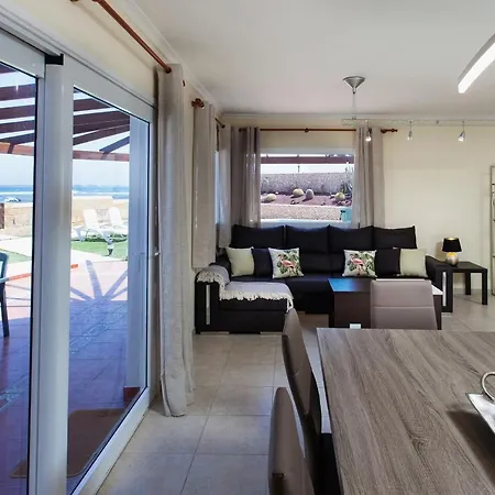 El Castillito, Beachfront Vila *