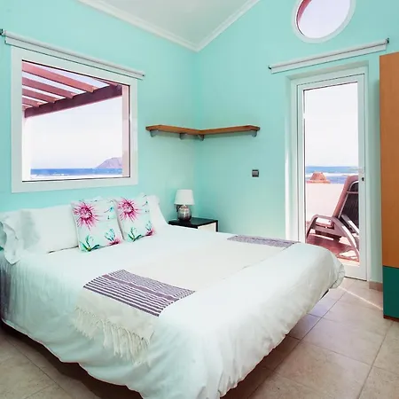 El Castillito, Beachfront Vila