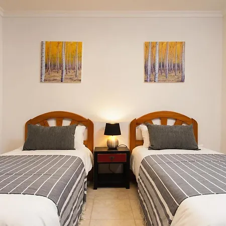 El Castillito, Beachfront Vila